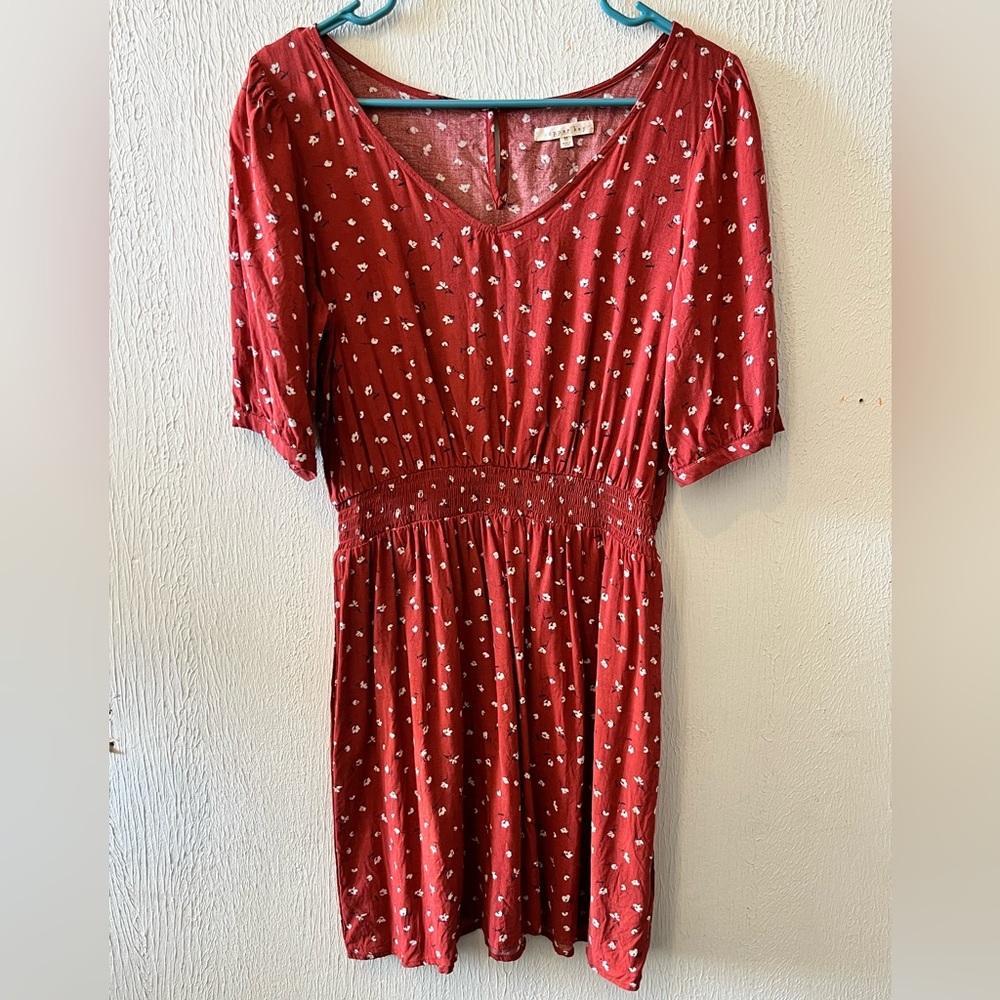 Cute summer dress. Only worn once.